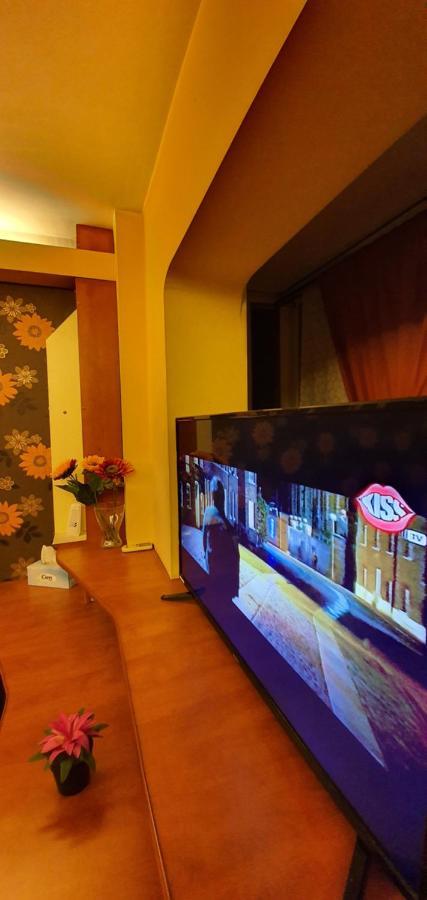 My House - Ultracentral Romana Square Near Old Town Bukarest Eksteriør billede
